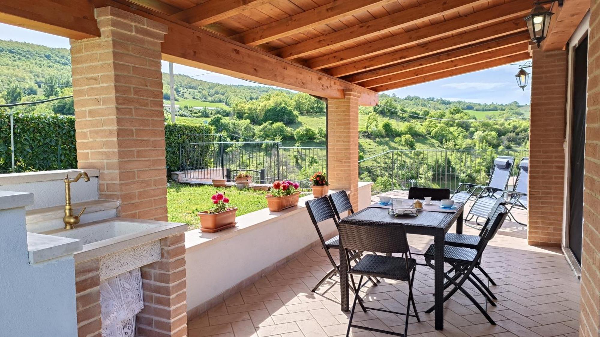 Il Fiordaliso Apartment Preci Luaran gambar
